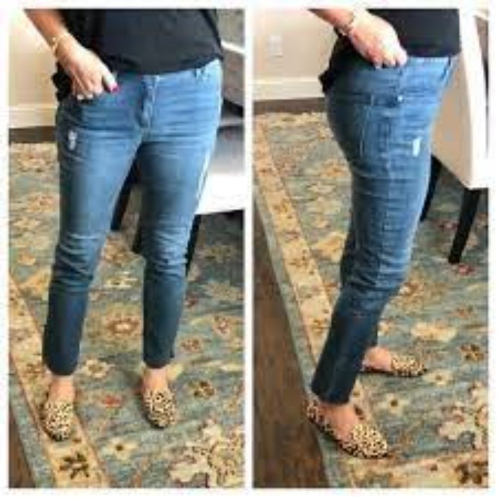 WIT & WISDOM AB-SOLUTION JEANS.  SIZE 6.